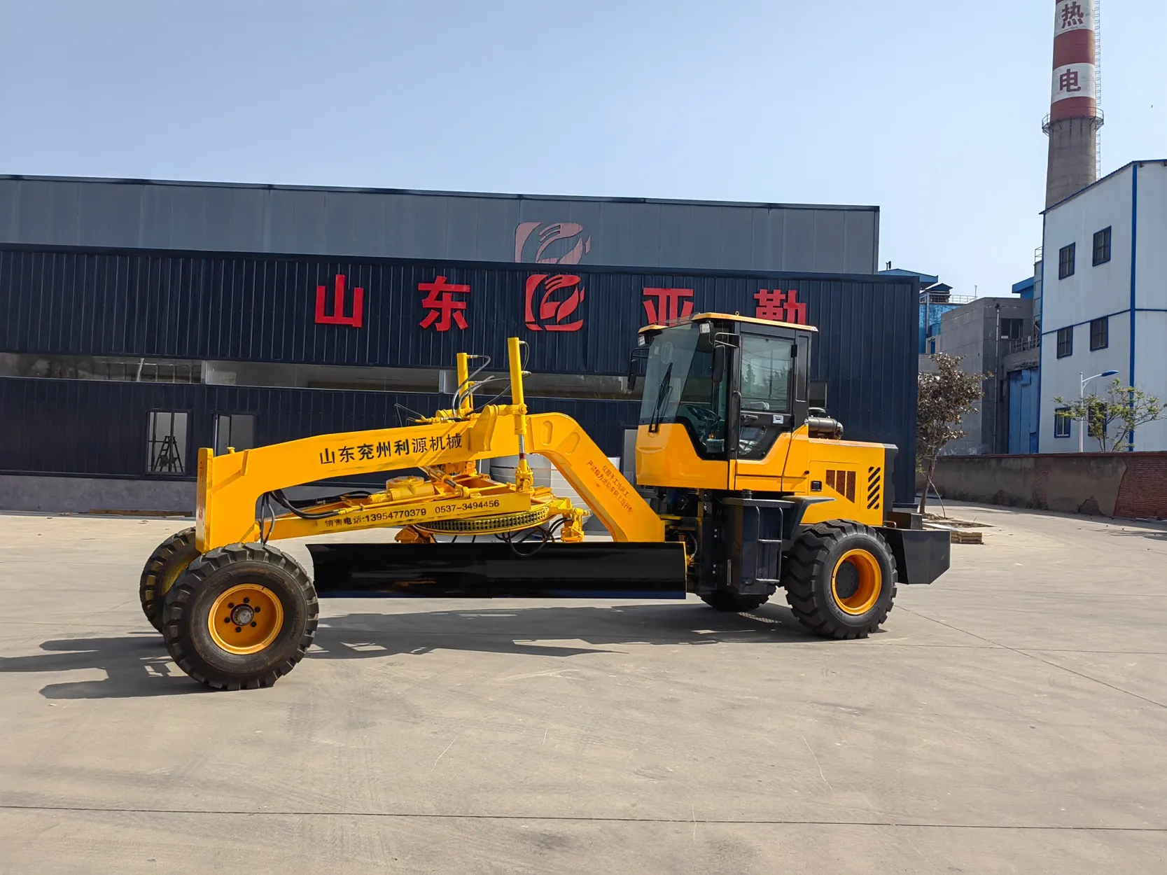Confirmed MP-165 motor grader photograph
